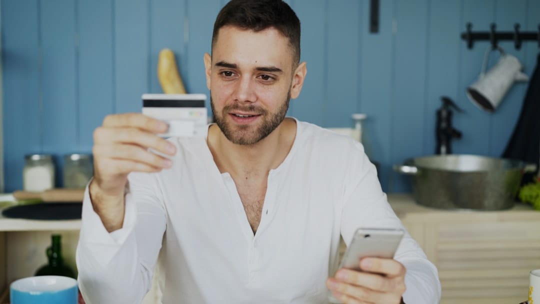 Google Ads campaign dashboard for a Kenyan e-commerce business showing ROAS and conversion data